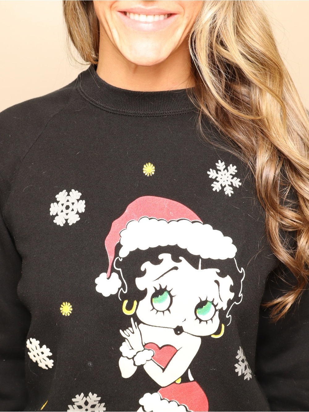 🎄 Vintage 90s Betty Boop Christmas Sweatshirt - Picture 2 of 6